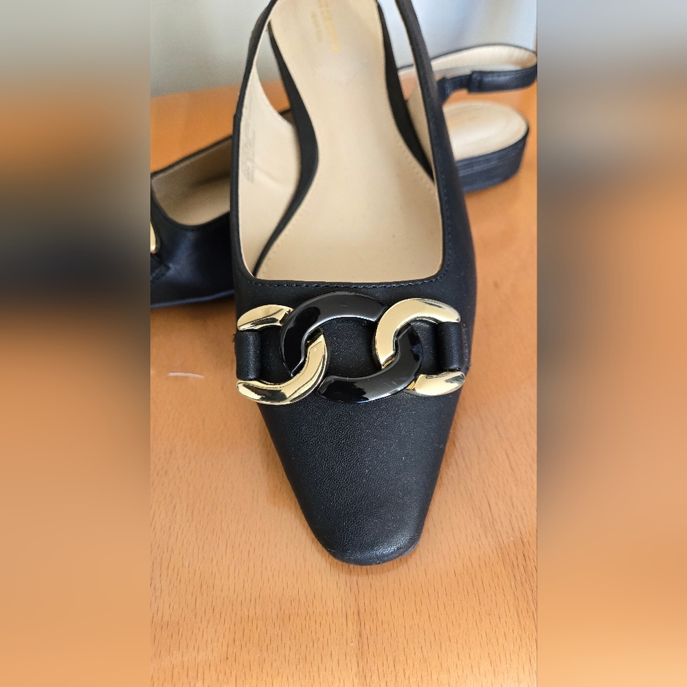 Liz Claiborne Slingback Flats Size 9.5 M
